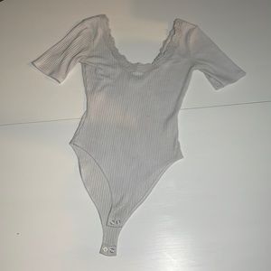 White lacey trim body suit😋🤍